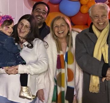 Gustavo Mendes celebrating his daughter's second birthday with his family